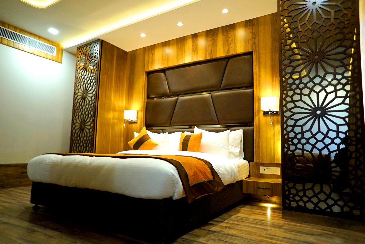The Mystic Palms Hotel Matura Exterior foto
