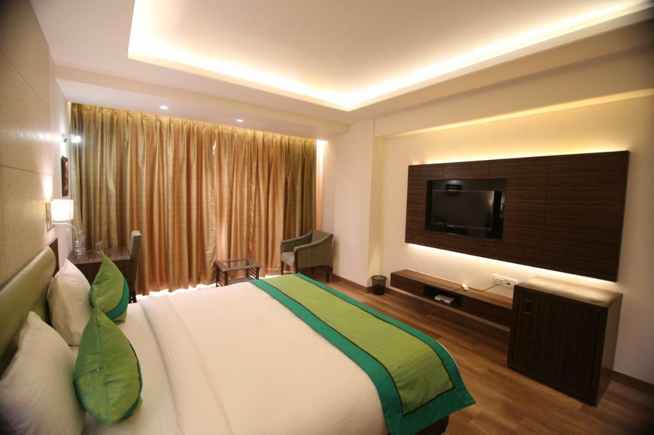 The Mystic Palms Hotel Matura Exterior foto