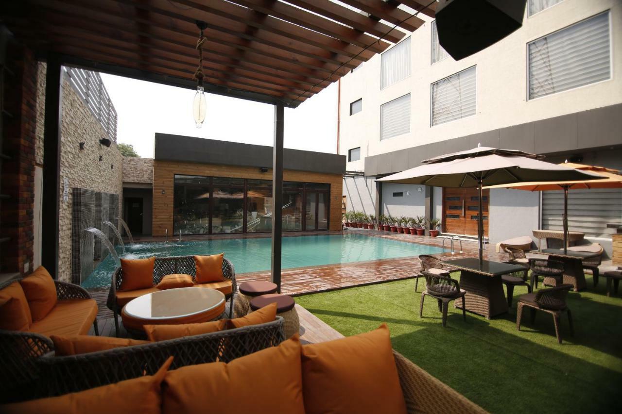 The Mystic Palms Hotel Matura Exterior foto
